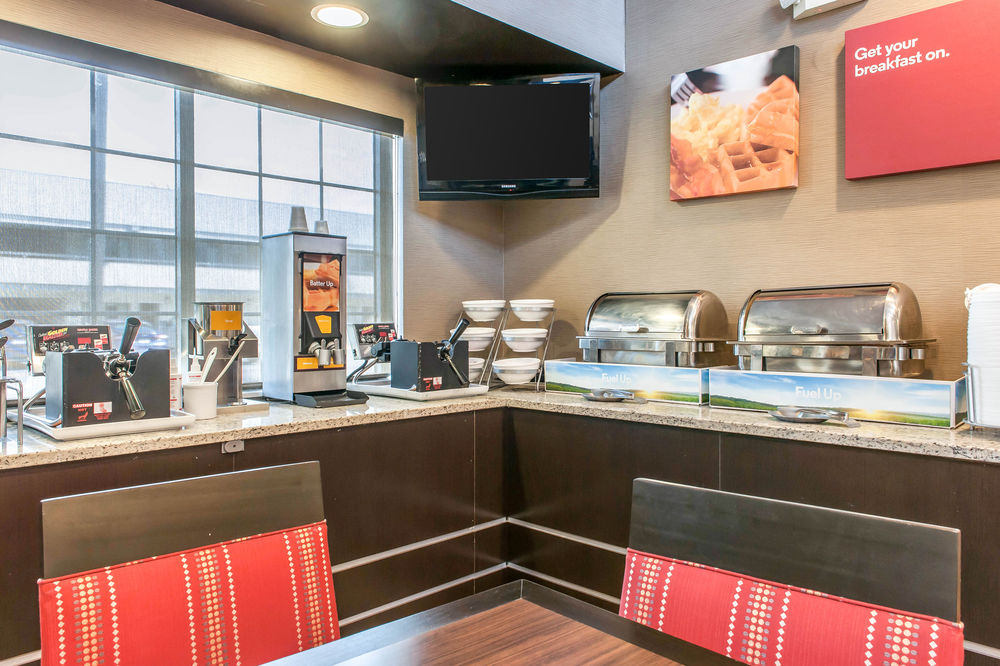 Comfort Suites