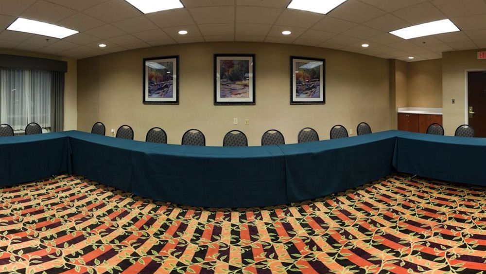 Holiday Inn Express I-26 & Us 29 At Westgate Mall, an IHG Hotel