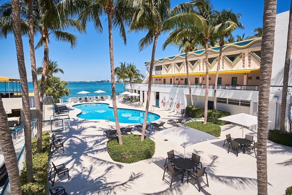 Fotos del hotel - Best Western On the Bay Inn & Marina