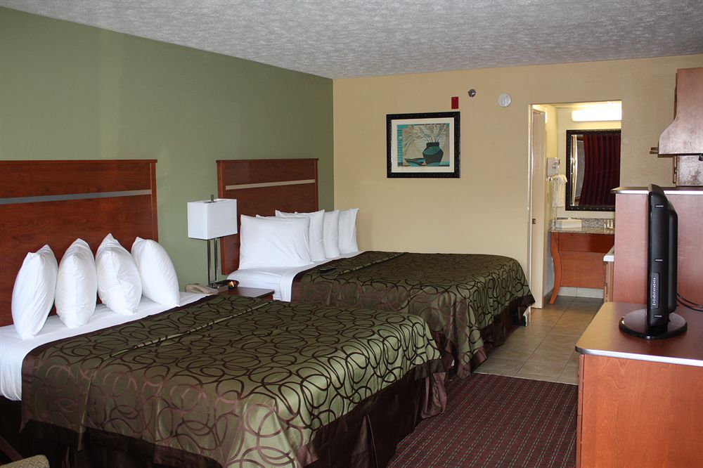 Baymont by Wyndham Pigeon Forge near Island Drive