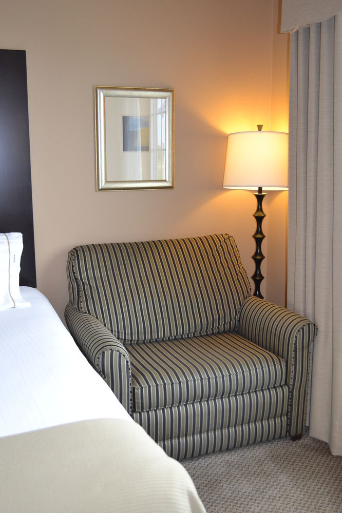Holiday Inn Express & Suites Eau Claire North, an IHG Hotel