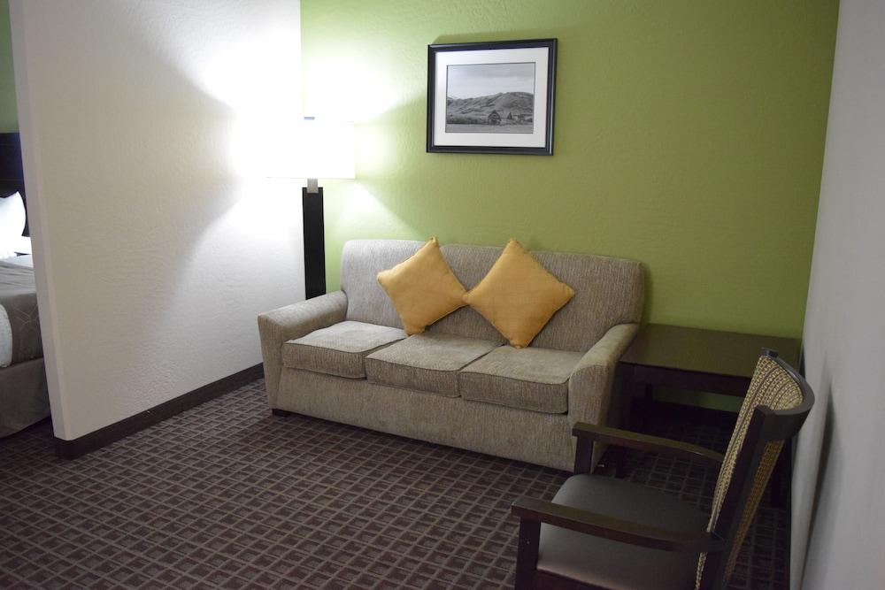Best Western Plus Havre Inn & Suites