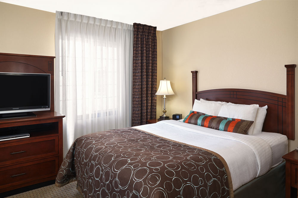 Staybridge Suites Milwaukee Airport South, an IHG Hotel