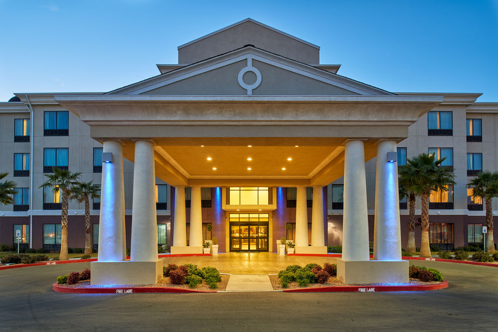 Holiday Inn Express & Suites El Paso Airport Area, an IHG Hotel