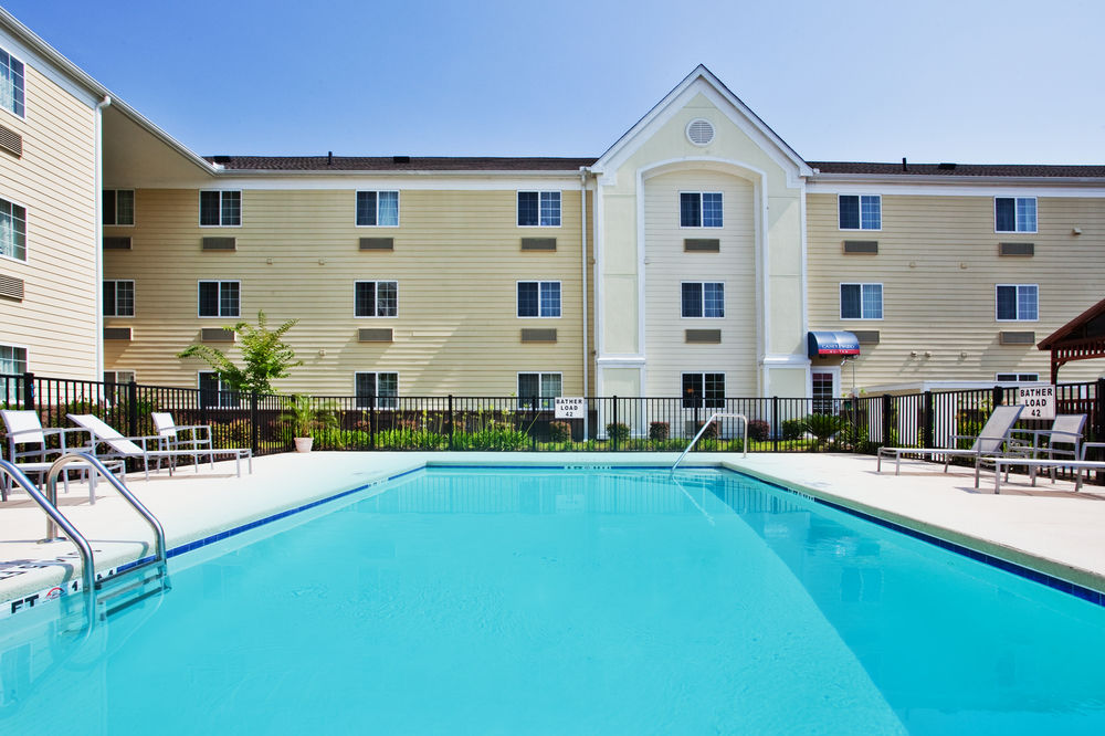 CANDLEWOOD SUITES SAVANNAH AIR