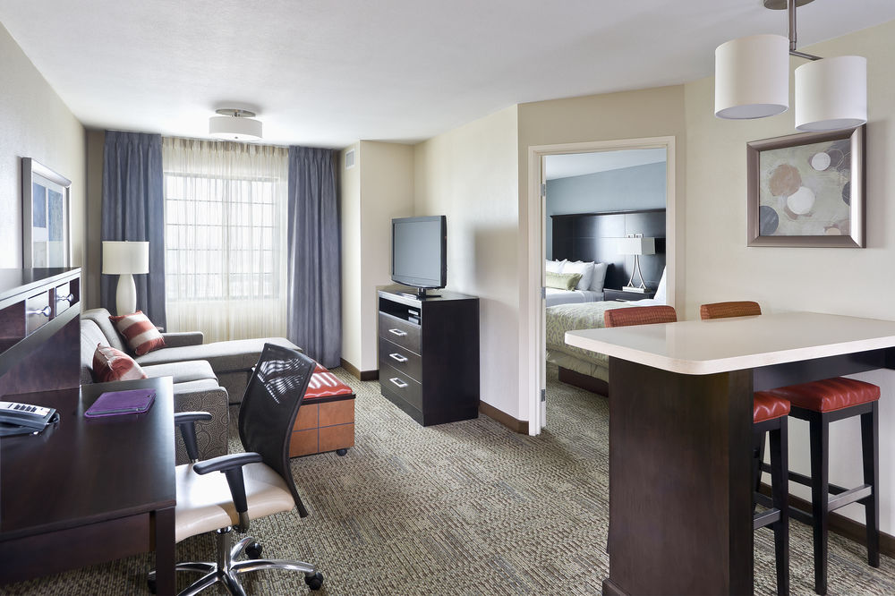 STAYBRIDGE SUITES PHILADELPHIA MONTGOMERYVILLE