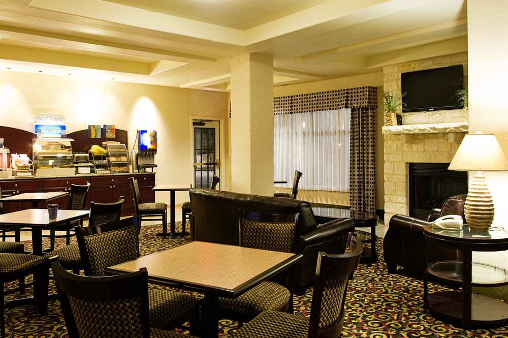 HOLIDAY INN EXPRESS & SUITES SAN ANTONIO NW-MEDICAL AREA
