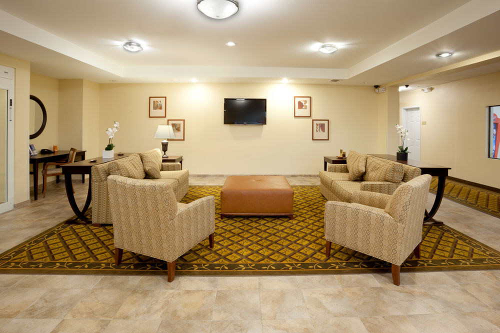 CANDLEWOOD SUITES SAN ANTONIO N - STONE OAK AREA