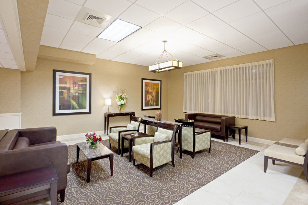 Holiday Inn & Suites Marlborough, an IHG Hotel