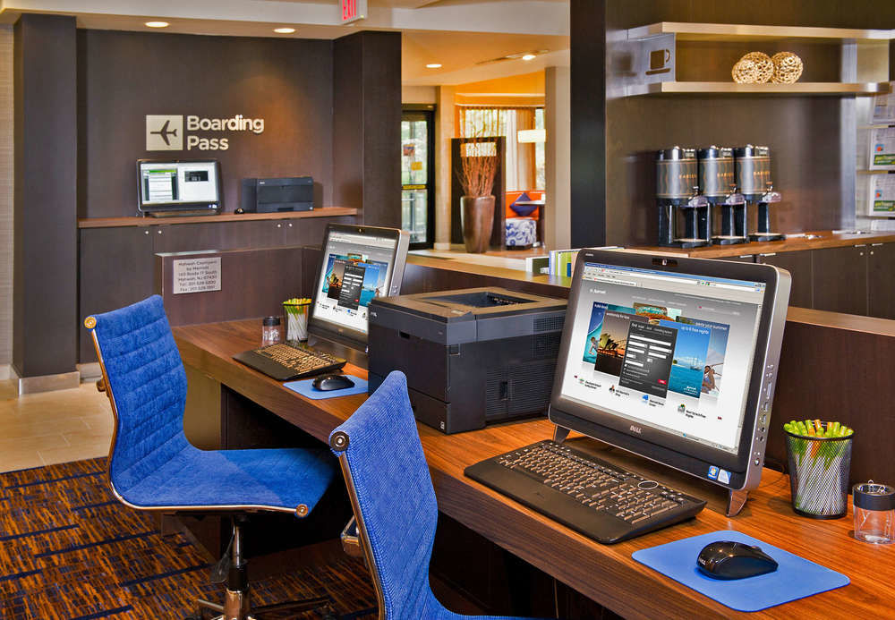 Courtyard by Marriott Mahwah