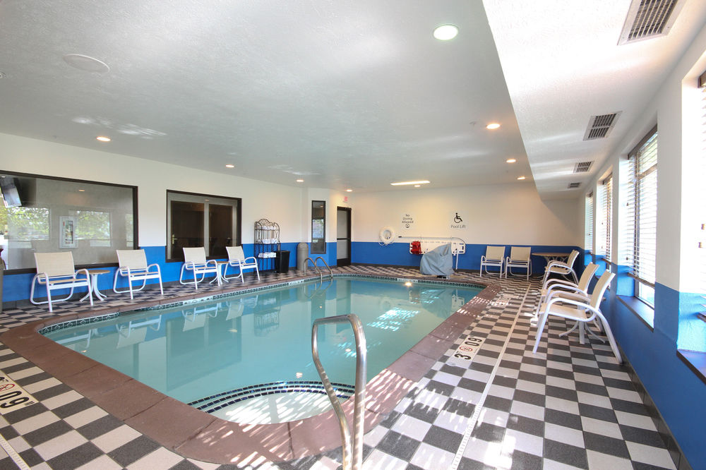 Holiday Inn Express Marshall, an IHG Hotel