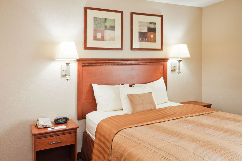 Candlewood Suites Eastchase Park