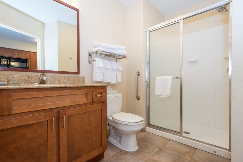 Candlewood Suites Downtown, an IHG Hotel
