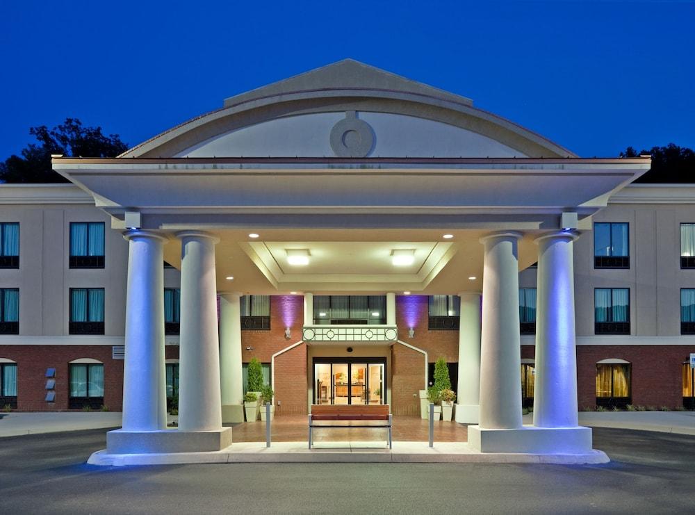 HOLIDAY INN EXPRESS HOTEL AND SUITES HARRIMAN