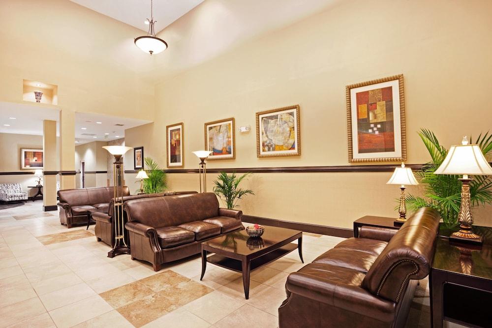 HOLIDAY INN HOTEL AND SUITES BEAUFORT @ HIGHWAY 21