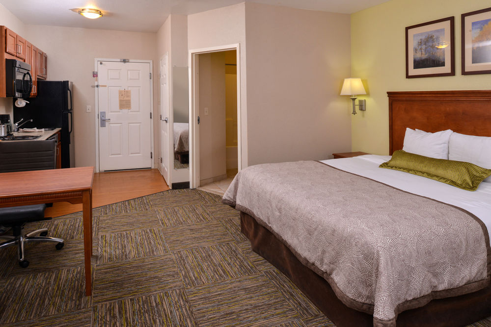 CANDLEWOOD SUITES BOISE - TOWN