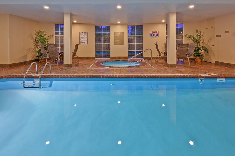 Candlewood Suites Bowling Green, an IHG Hotel