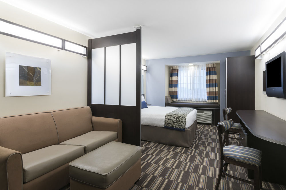 Microtel Inn & Suites by Wyndham Baton Rouge Airport