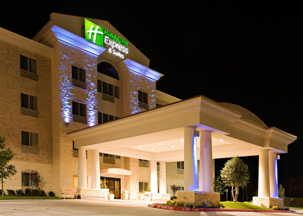 HOLIDAY INN EXPRESS HOTEL AND SUITES BORGER