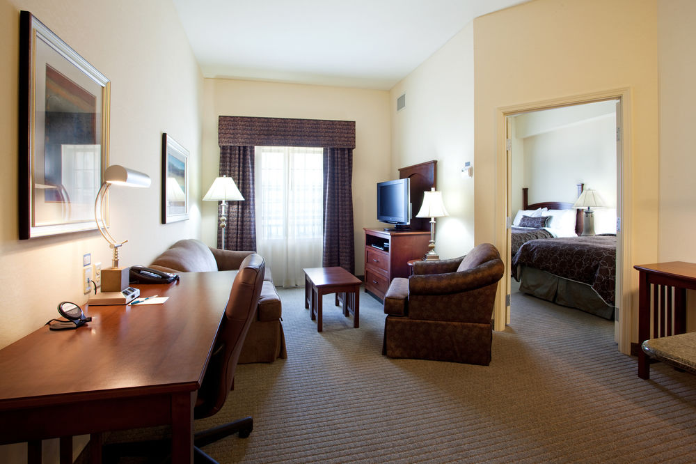 STAYBRIDGE SUITES BATON ROUGE-UNIV AT SOUTHGATE