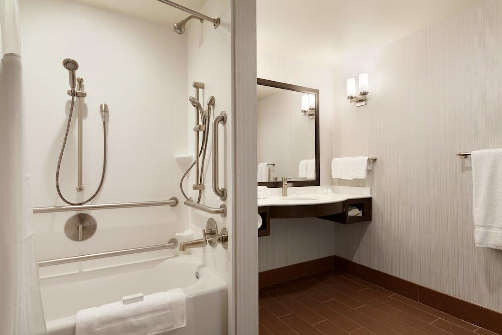 Fotos del hotel - Hilton Garden Inn Boston Logan Airport