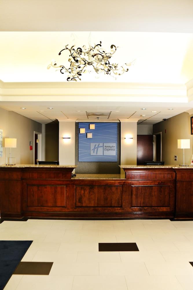 HOLIDAY INN EXPRESS HOTEL AND SUITES SUMTER