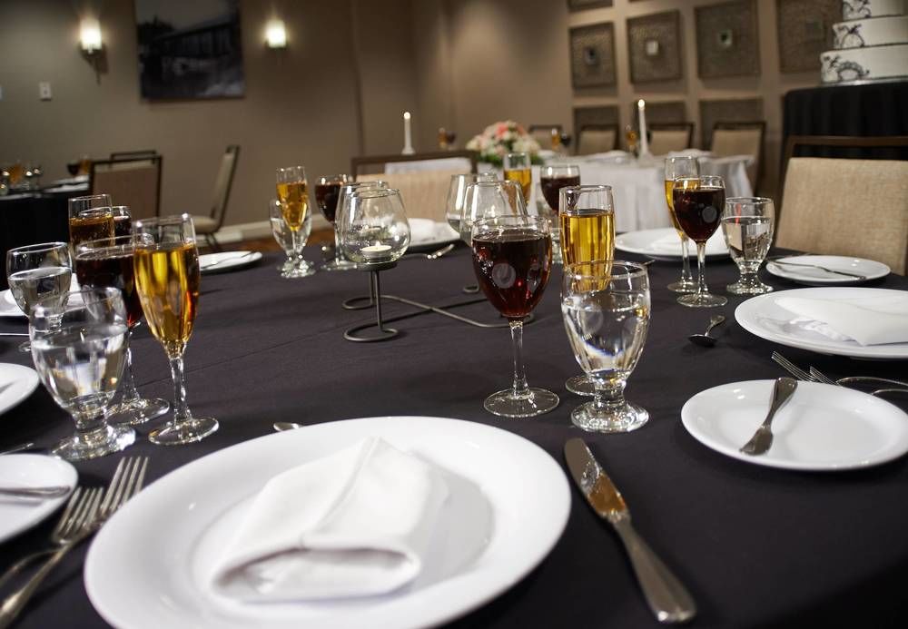 Courtyard By Marriott Shelton