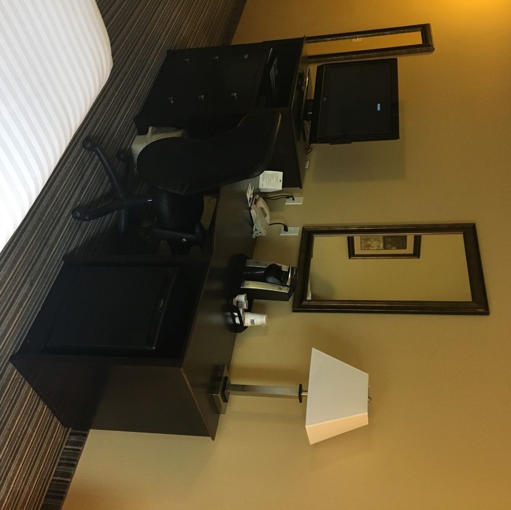 Holiday Inn Express and Suites Council Bluffs Conv