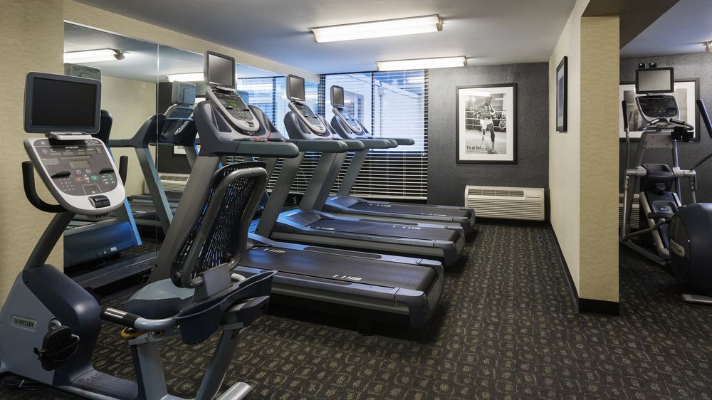 Holiday Inn Cincinnati-Riverfront, an IHG Hotel