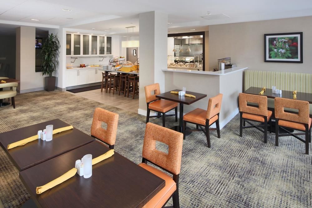 RADISSON REAGAN NATIONAL AIRP.
