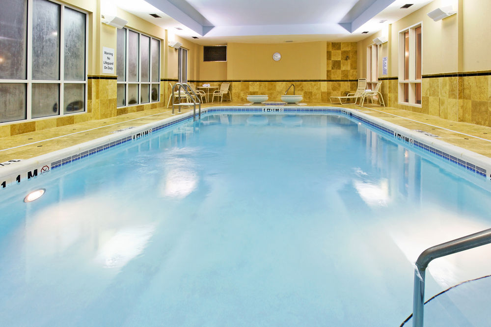 Holiday Inn Express & Suites Crestview South I-10