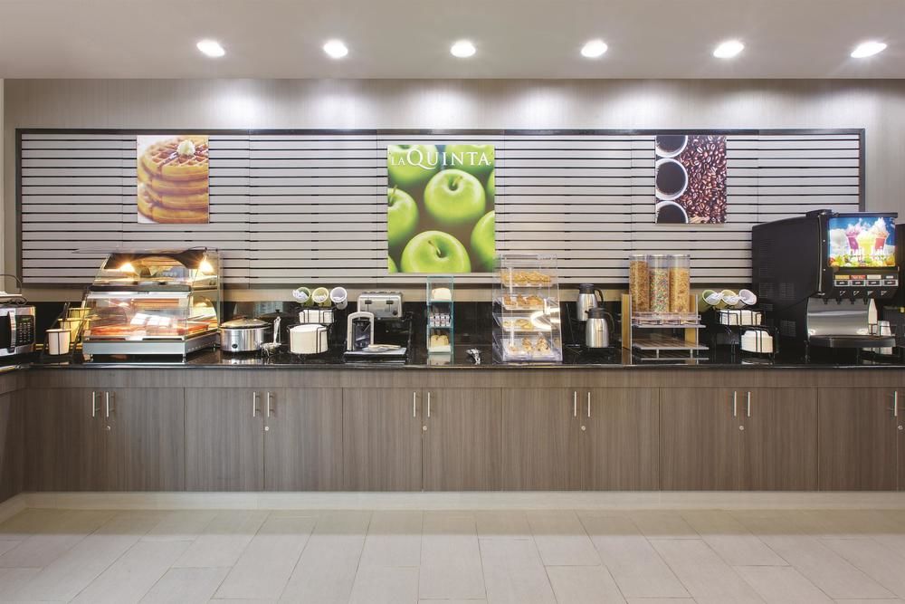 La Quinta Inn & Suites by Wyndham Corsicana