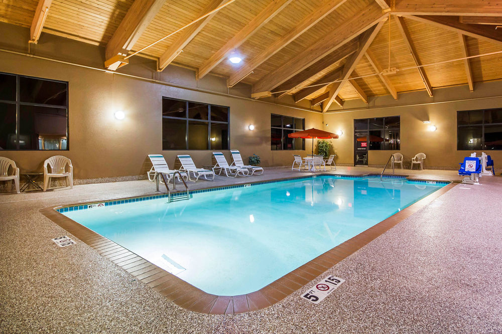 Comfort Suites
