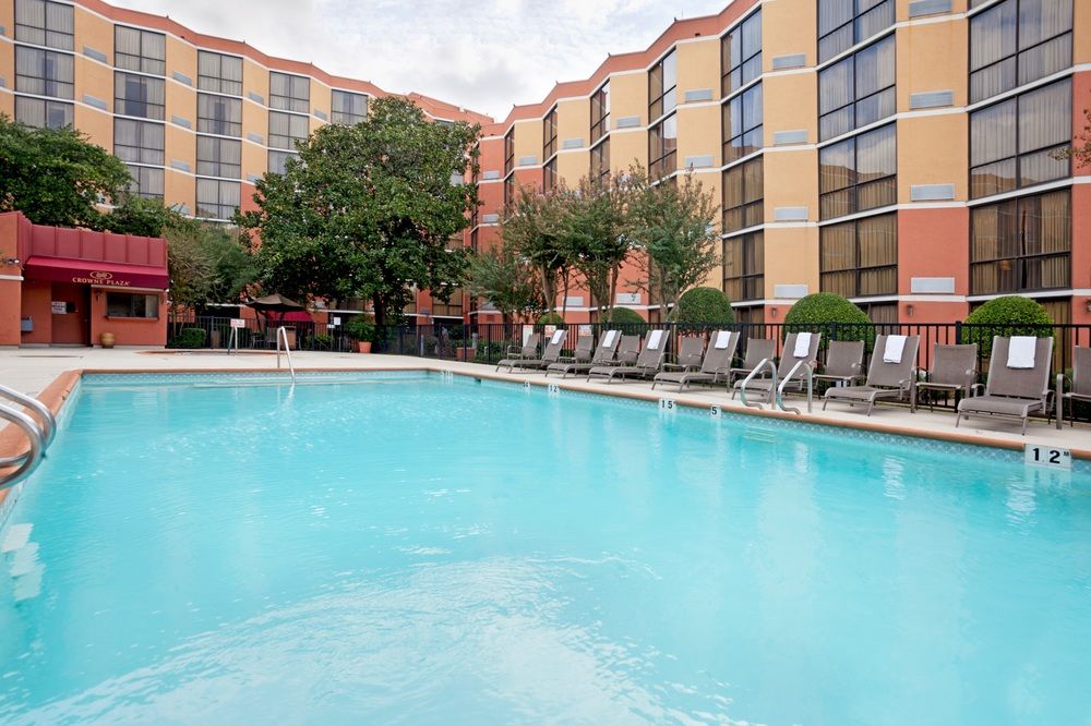 CROWNE PLAZA AUSTIN