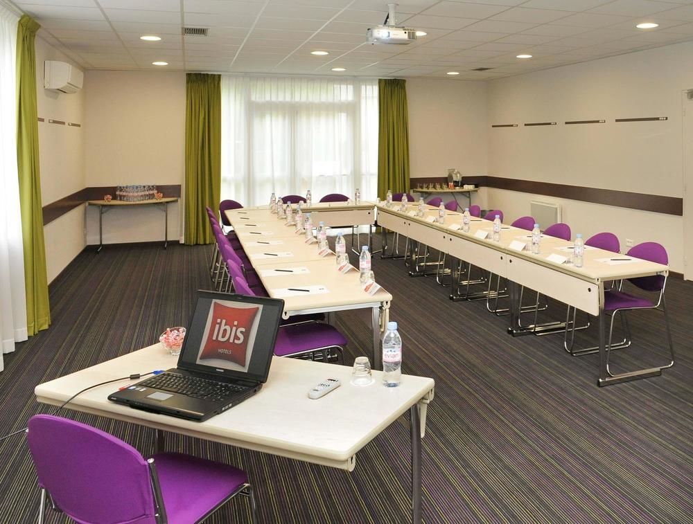 ibis Chartres Ouest Luce