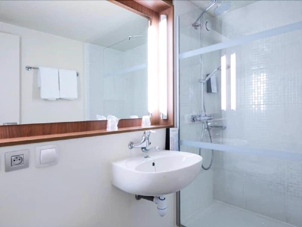 Fotos del hotel - CAMPANILE VILLEJUIF