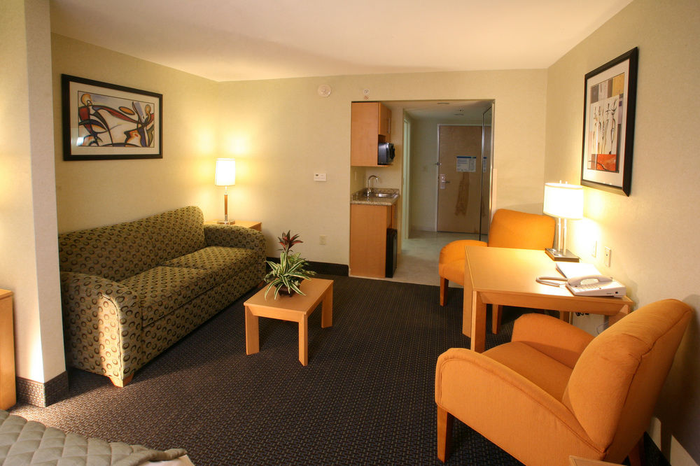 Fotos del hotel - Holiday Inn Express & Suites Monterrey Aeropuerto by IHG