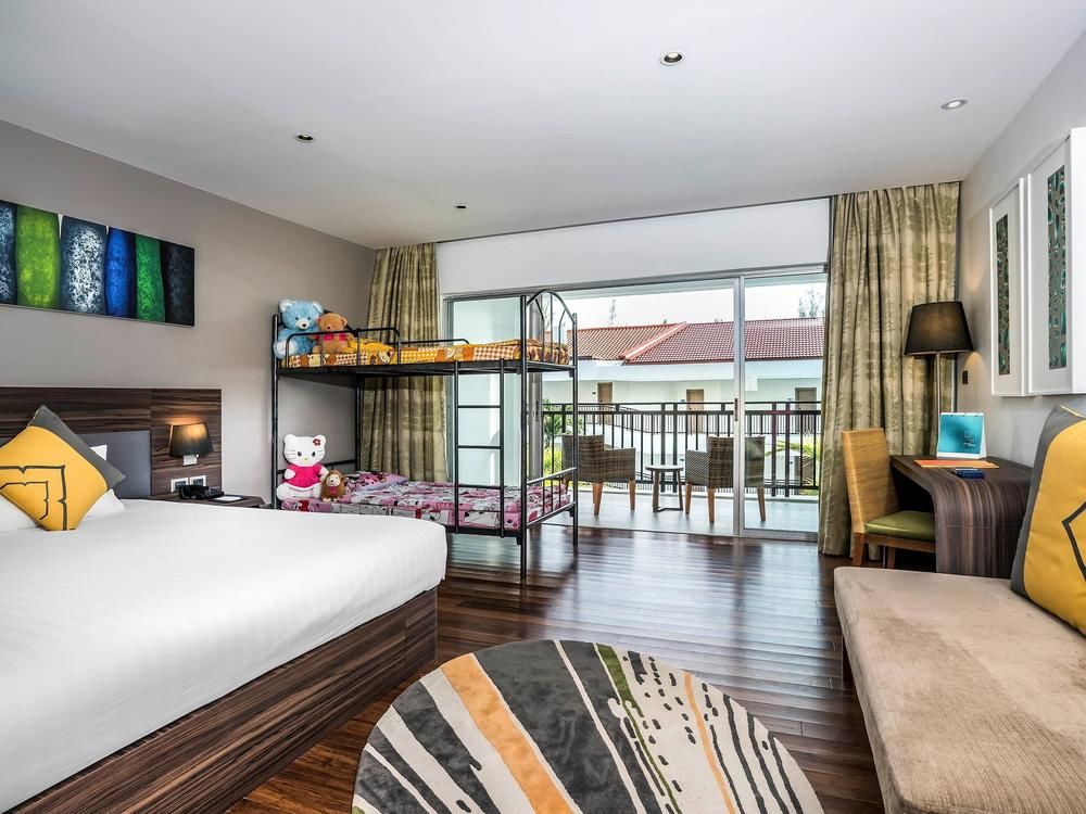 NOVOTEL PHUKET KARON BEACH RESORT & SPA