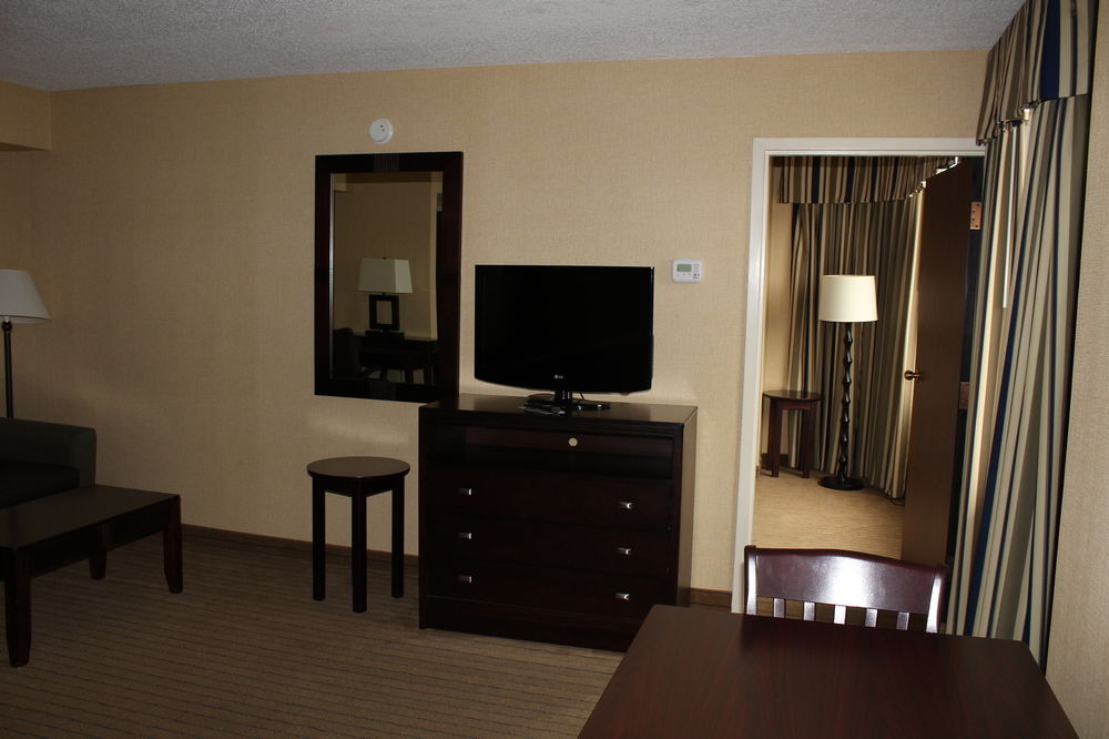 HOLIDAY INN SOLOMONS