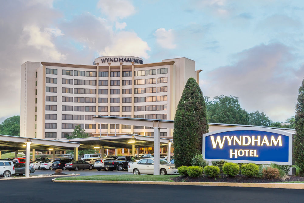 Clarion Hotel & Suites Mount Laurel