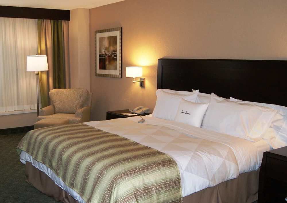 DoubleTree by Hilton San Antonio Downtown