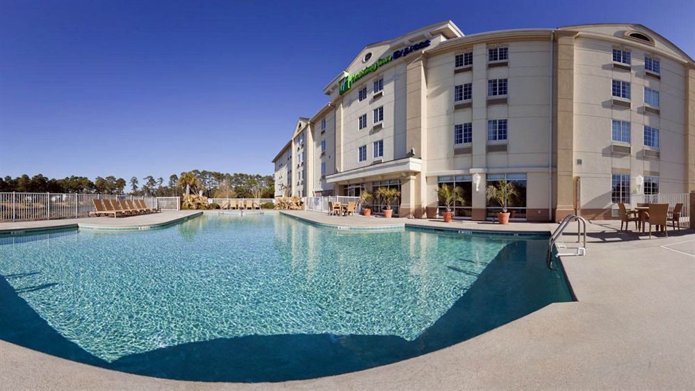 Holiday Inn Express Myrtle Beach-Broadway@the Bch
