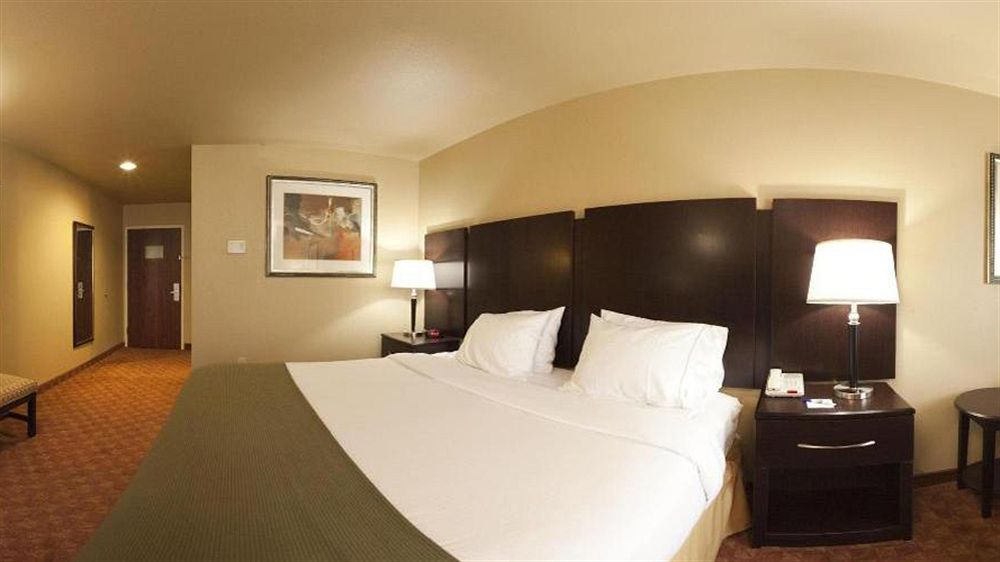 Holiday Inn Express Hotel & Suites Muskogee, an IHG Hotel