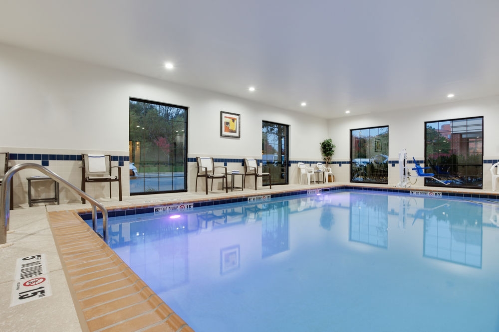 Holiday Inn Express I-95 Capitol Beltway-Largo, an IHG Hotel