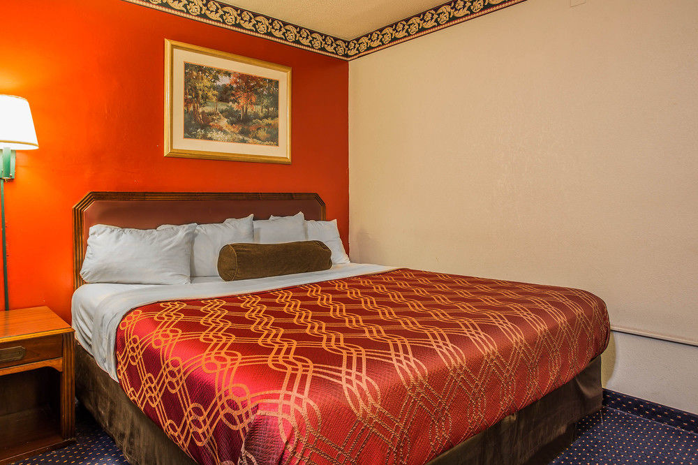 Econo Lodge Fort Jackson