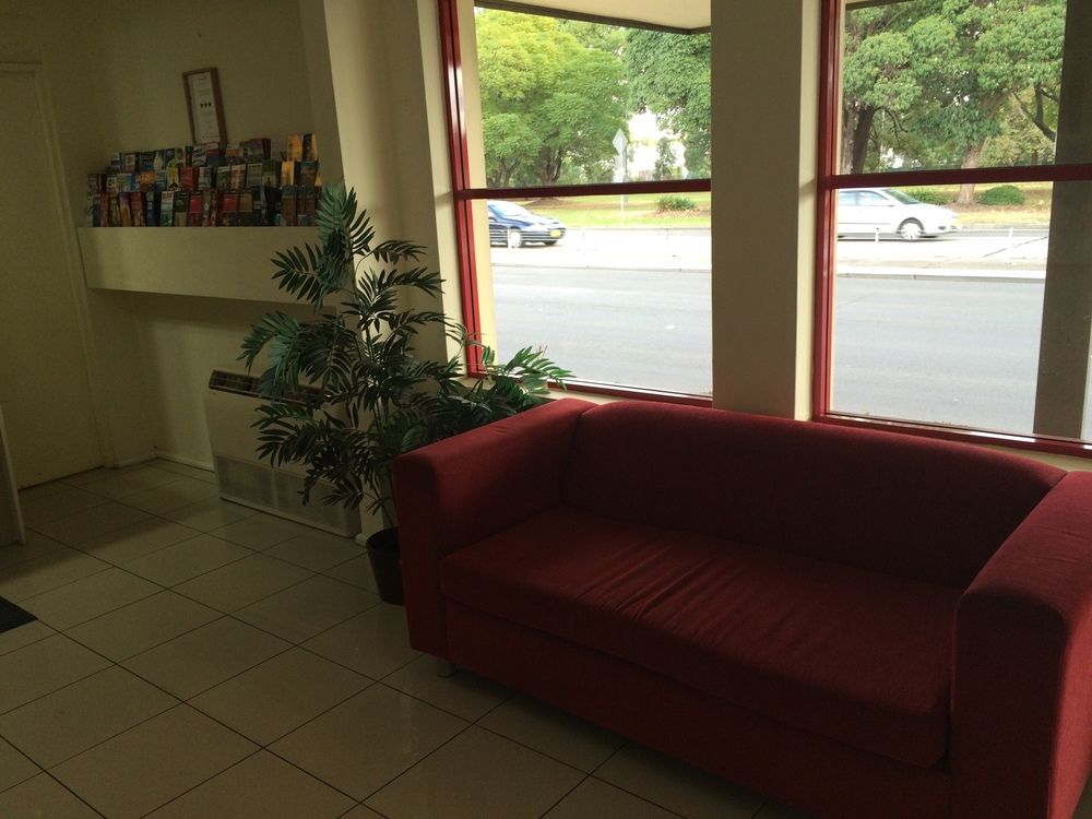 Liberty Plains Motor Inn