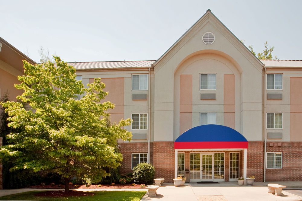 CANDLEWOOD SUITES HAMPTON