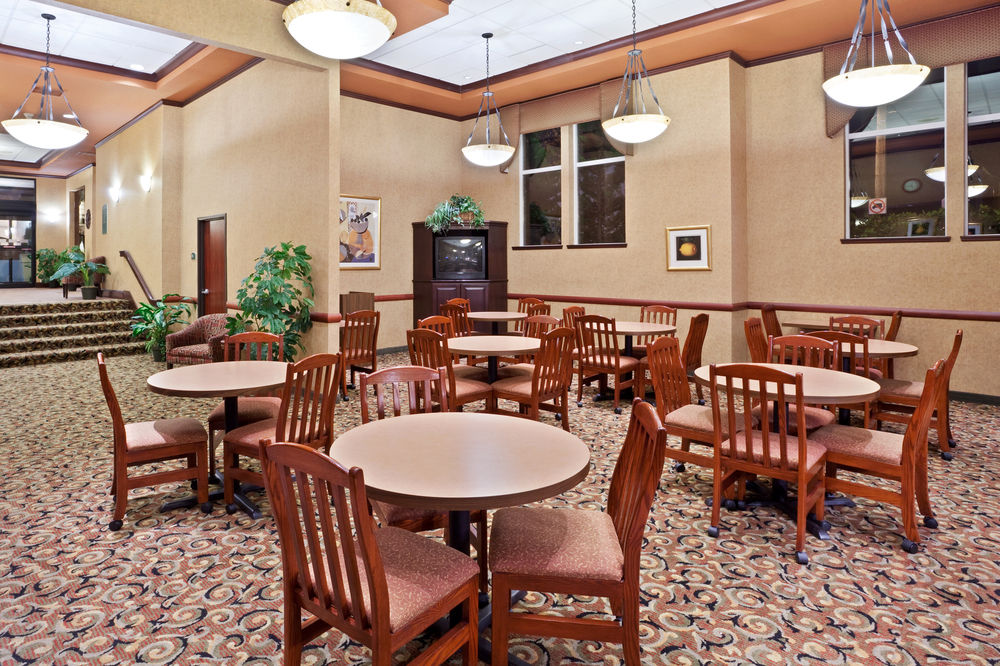 Holiday Inn Express Hotel & Suites Portland-NW Downtown, an IHG Hotel