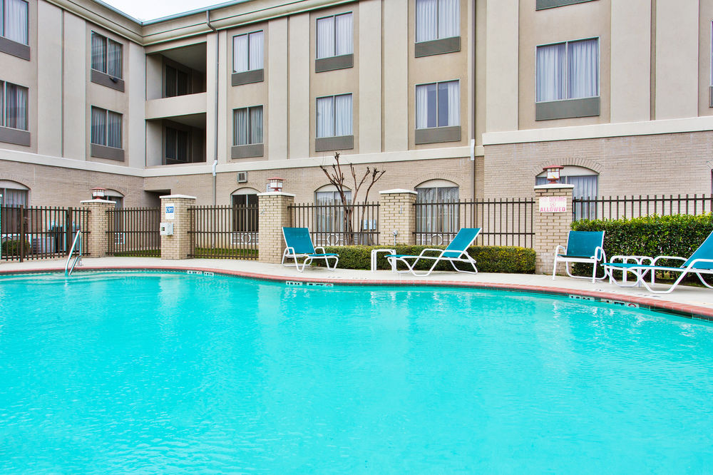 Holiday Inn Express and Suites Duncanville