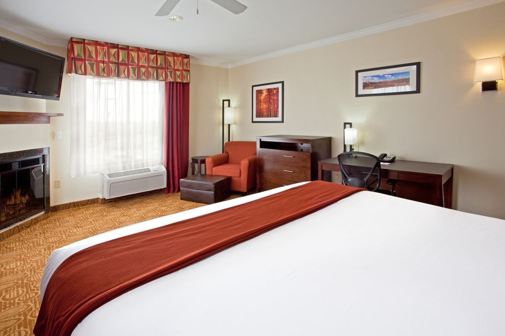 Holiday Inn Express & Suites Houston West - Katy
